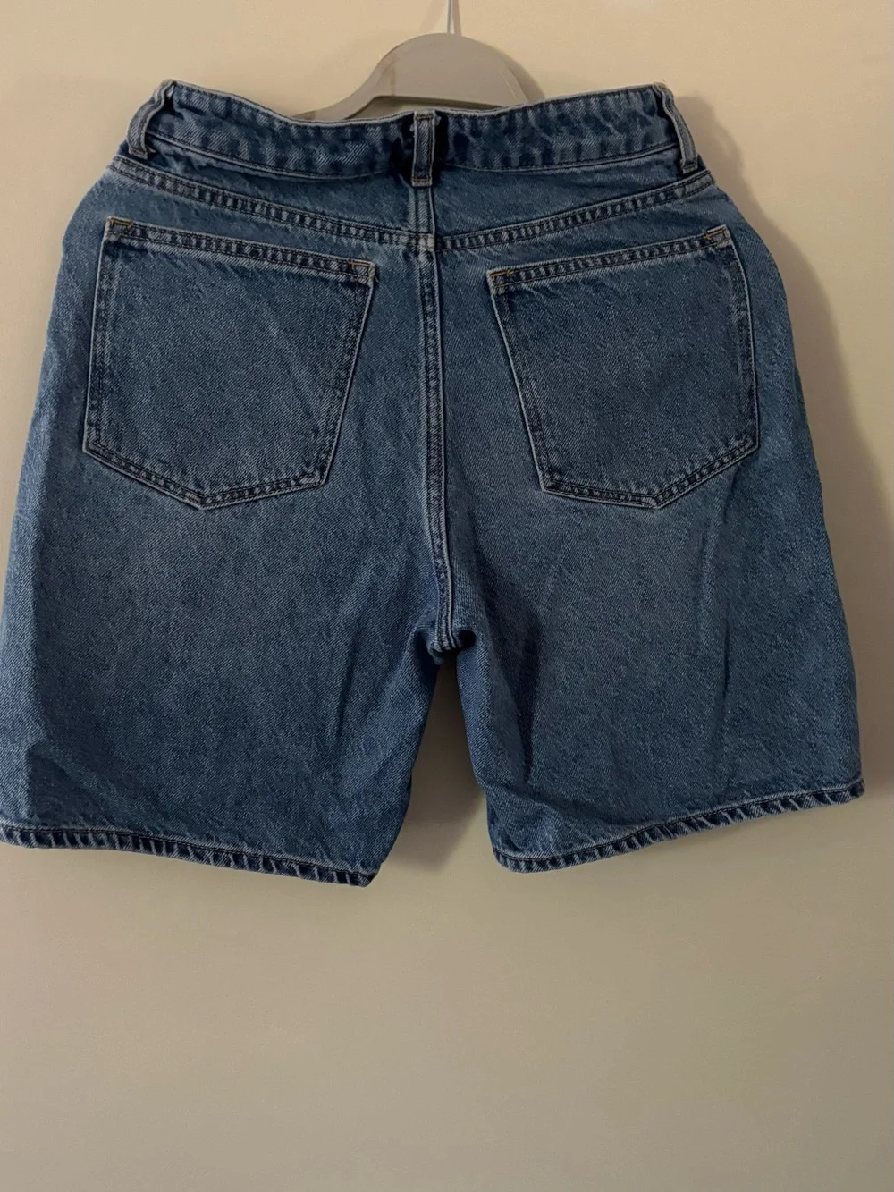 H&M Denim Shorts in Medium Blue Wash